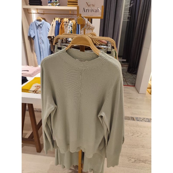 Loose Sweater by ET CETERA