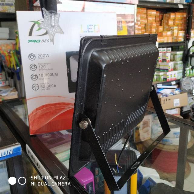 lampu sorot led 200 watt flood light led 200 watt lampu tembak taman