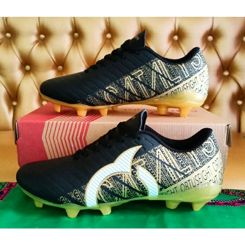 SEPATU OLAHRAGA / SEPATU SEPAK BOLA ORTUZ