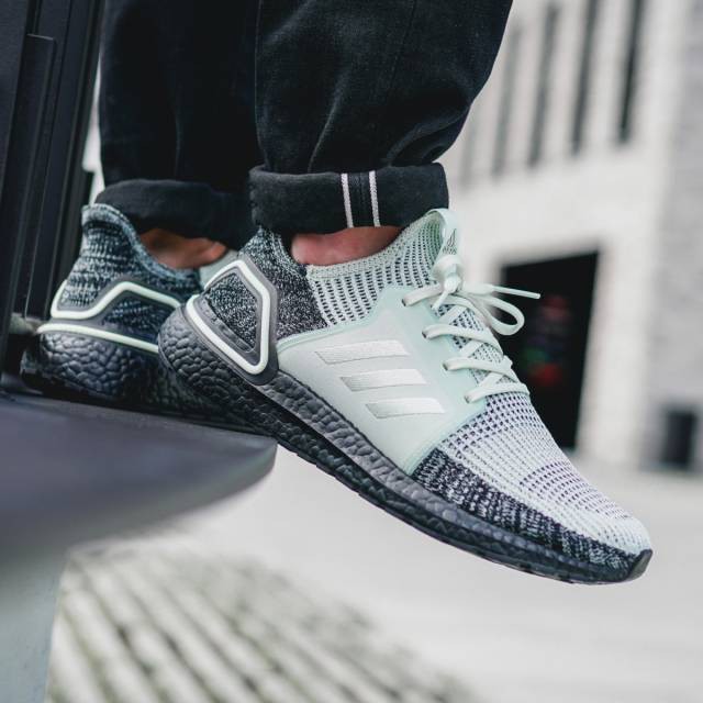 adidas ultraboost 19 linen green