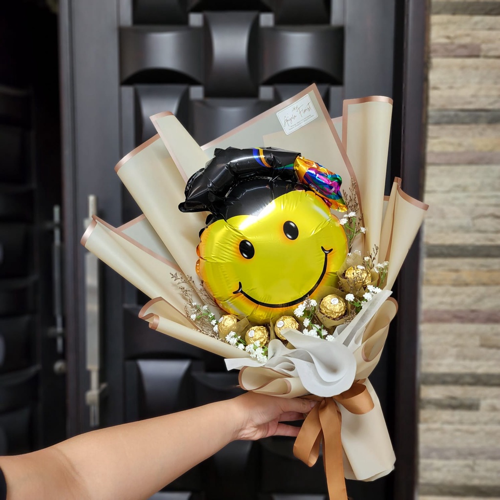 

Instant Delivery - Variasi Buket Wisuda - Hadiah Wisuda - Buket Balon Wisuda - Buket Boneka Wisuda