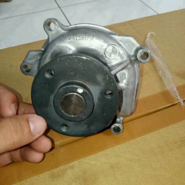 Water pump  avanza velos original lelangan