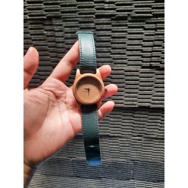 Jam Tangan WOODKA ARMY preloved