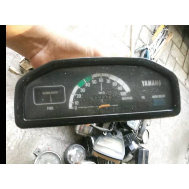 Spedo speedometer  yamaha v80 robot