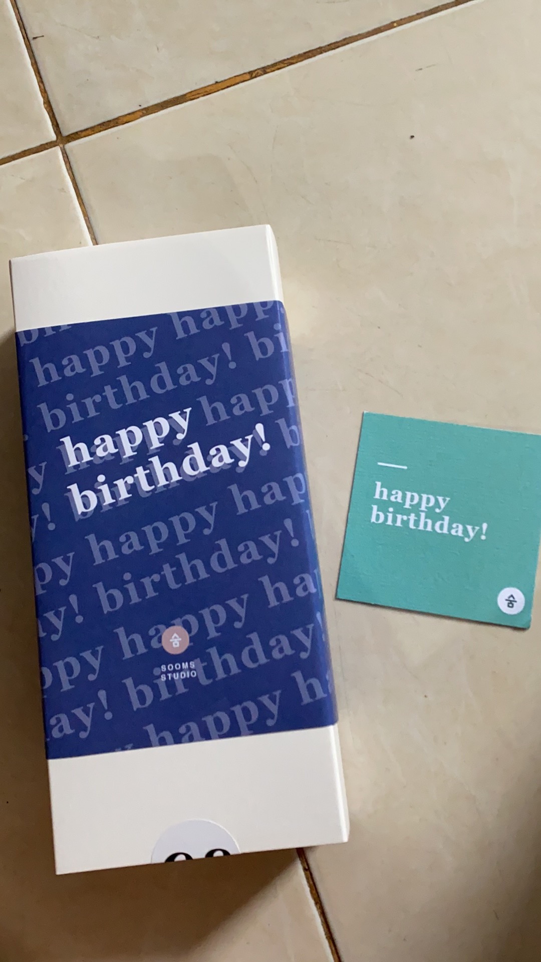 08:00 Reed Diffuser 100ml - Sandalwood, Apple & Coconut