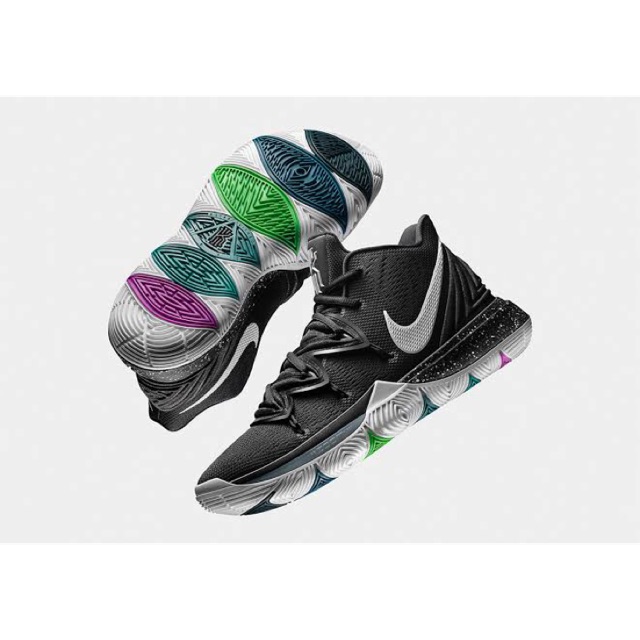 NIKE KYRIE 5 BLACK MAGIC