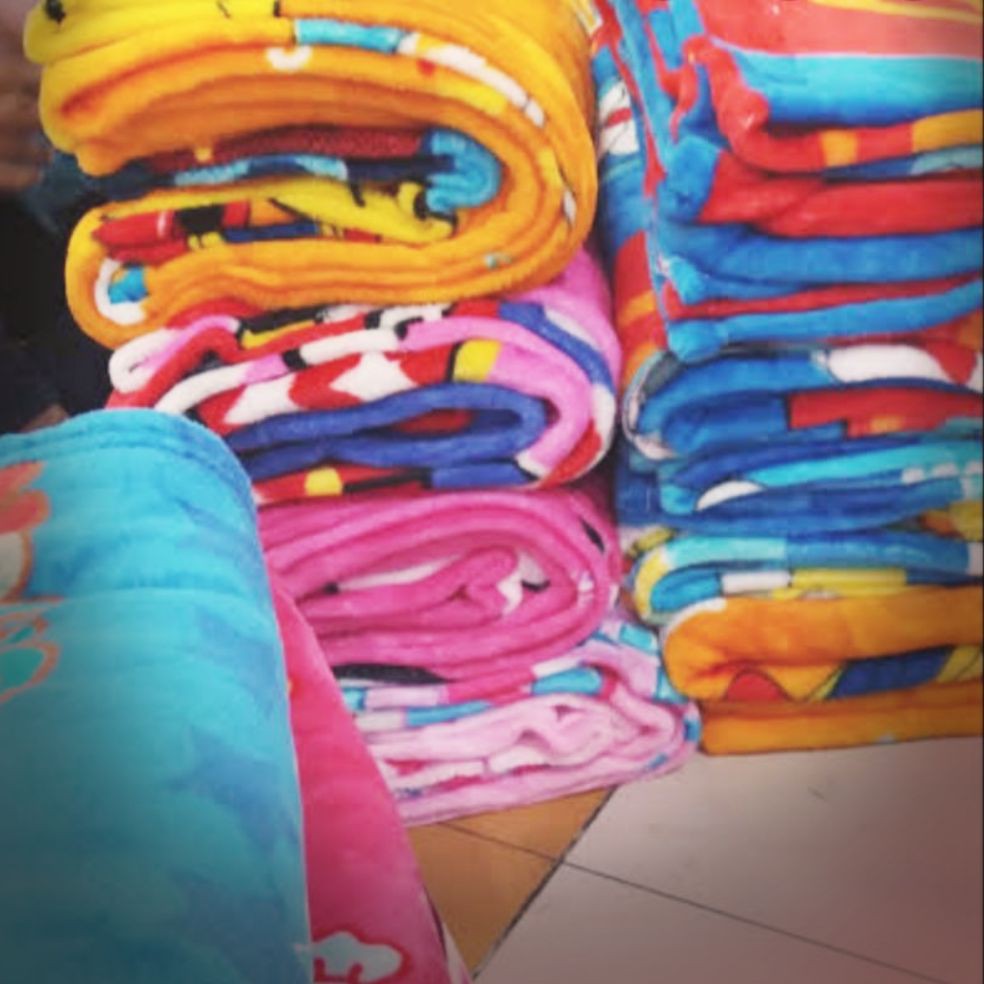 [ COD ] Best Charlie Selimut Bulu Super Lembut Karakter Anak - Multicolour uk 180x130