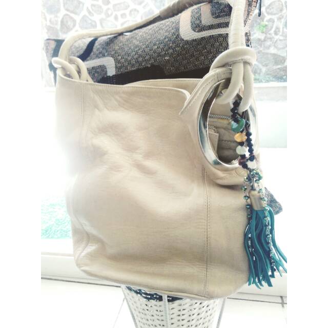 Preloved tas kulit Olga Bag by TAK