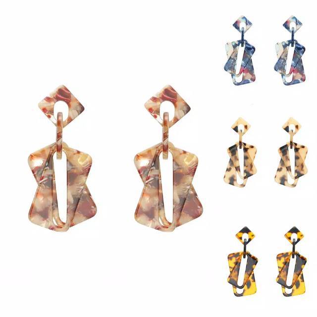 

Acrylic earing
