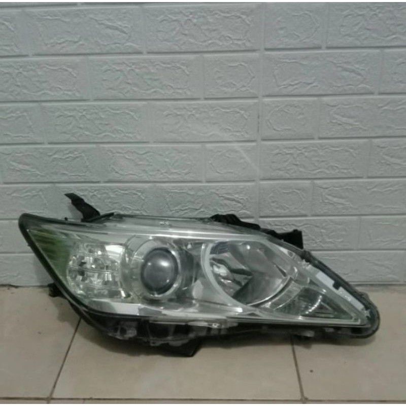 Headlamp Toyota Camry 2013