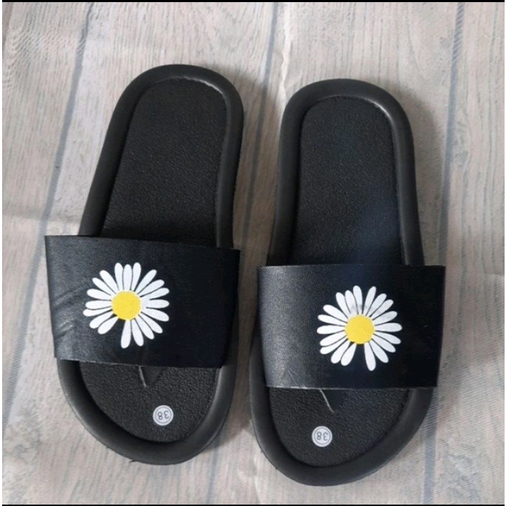 SANDAL WANITA SLOP BUNGA DAISY