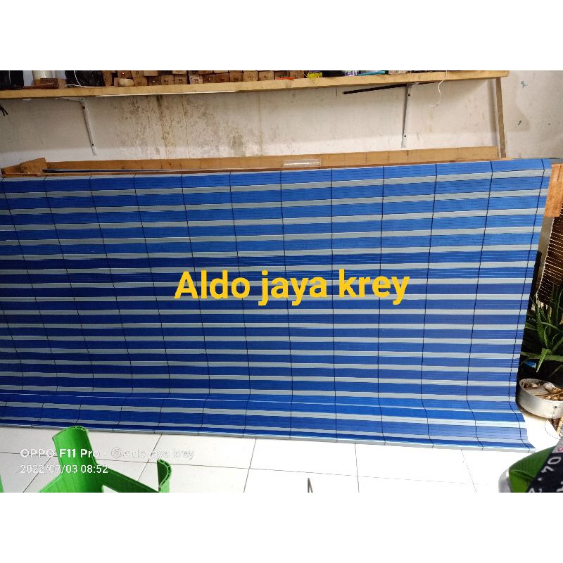 tirai outdoor bahan kayu