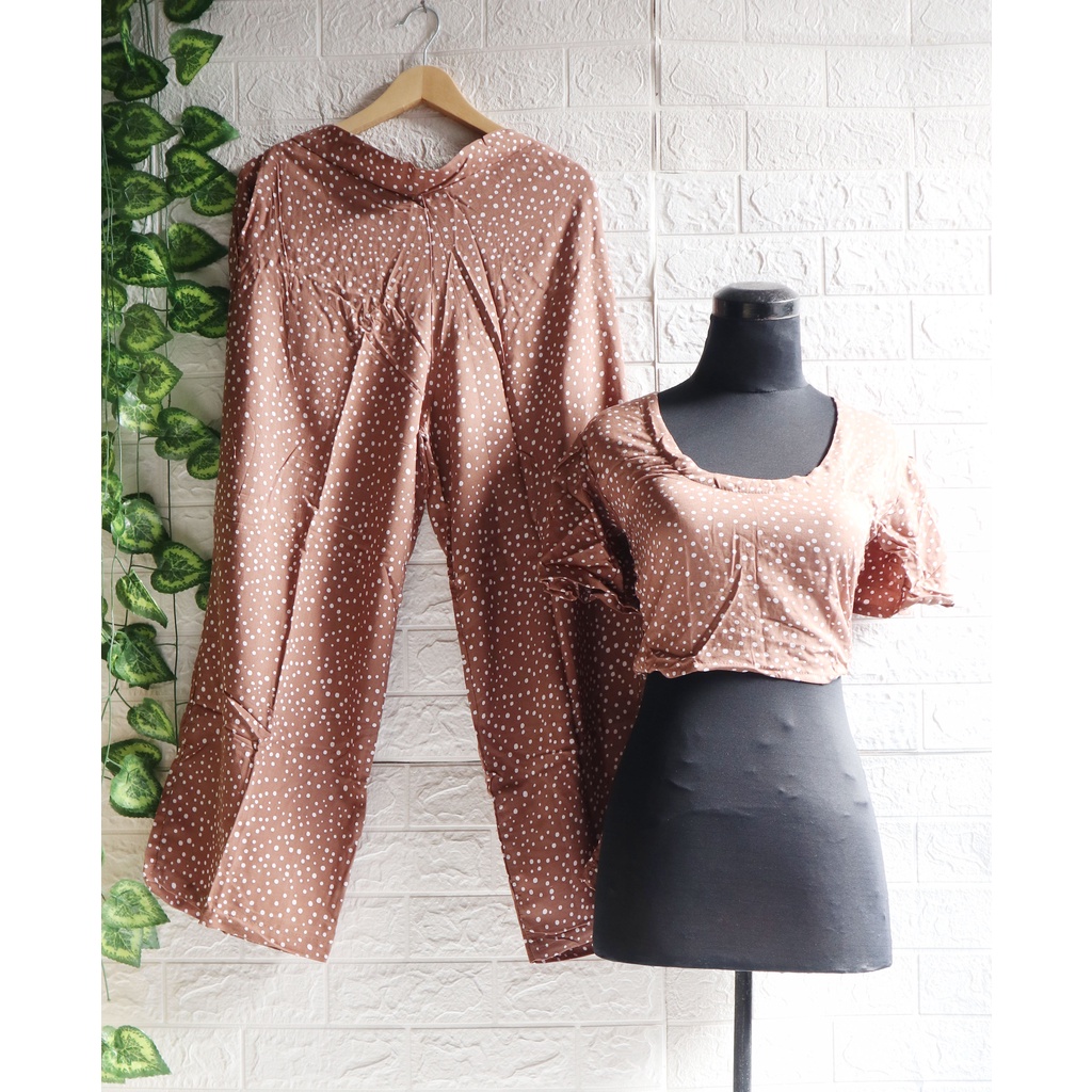 Baju Setelan wanita Crop Square Kekinian Karet / one Set Crop Square/ Top wanita-Mocca