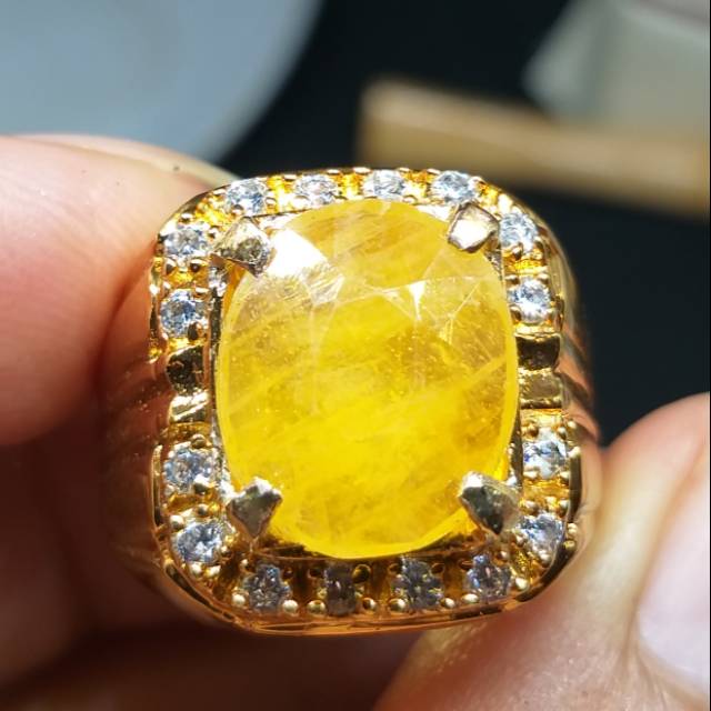 Natural batu yellow safire HQ