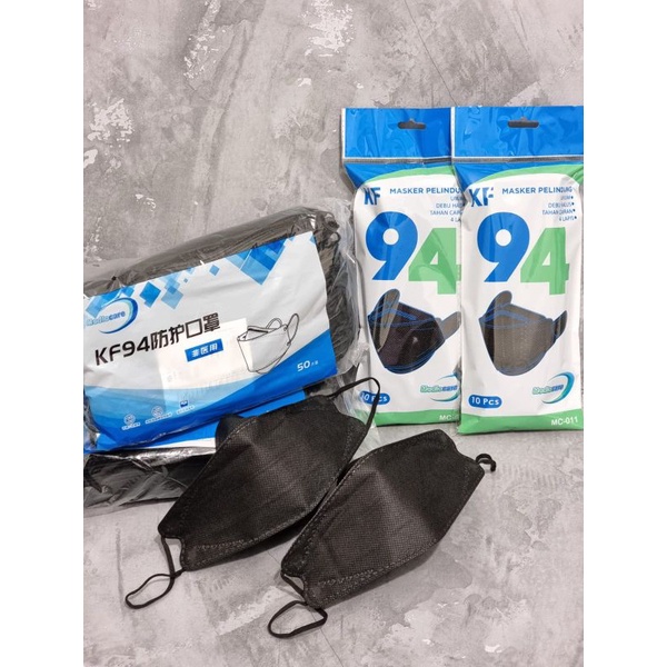 MASKER KF-94 BLACK & WHITE