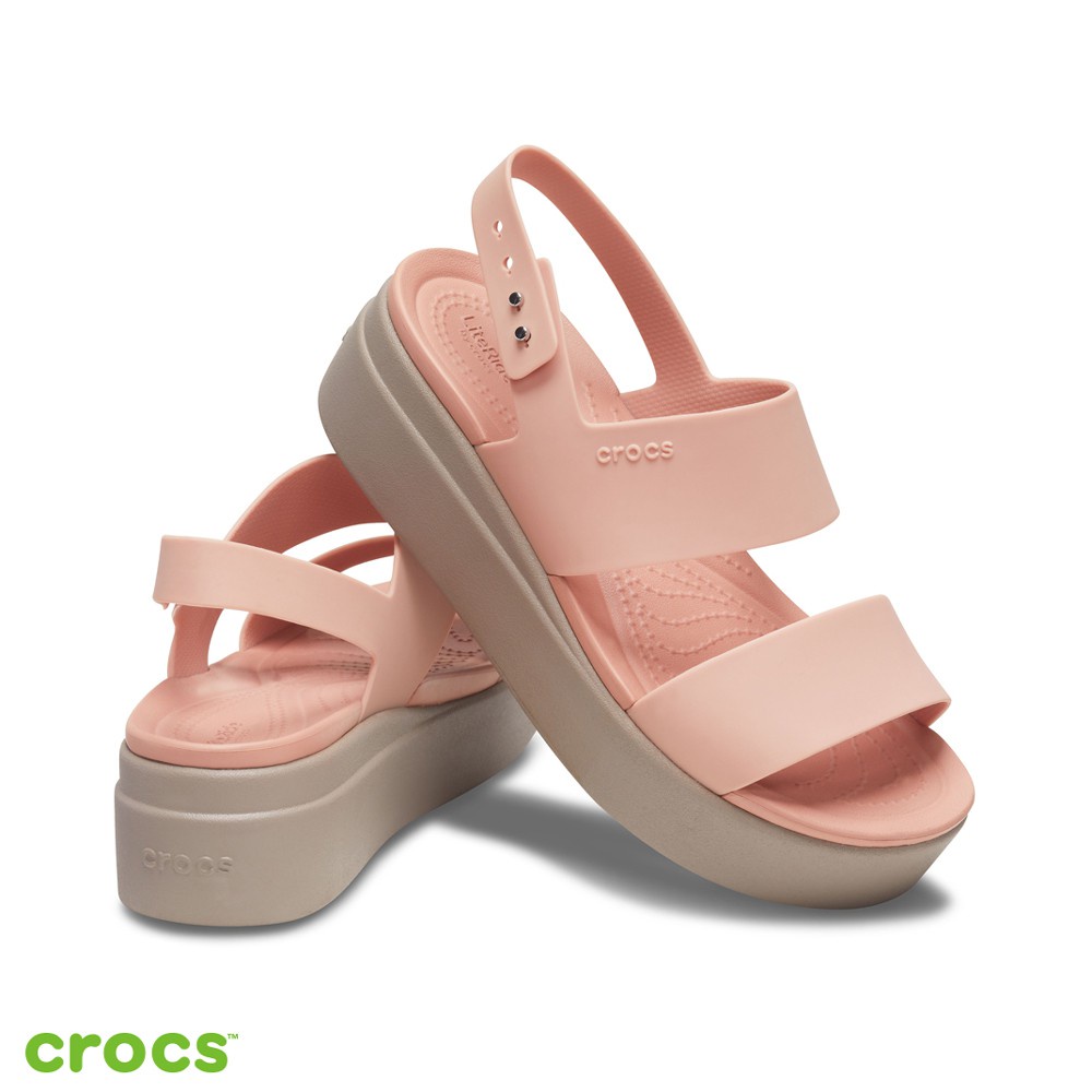 Sandal Wanita Fllip Flop  / Crocs Brooklyn Low Wedges Tali / Fashion Korea /  Fashion Wanita /  Crocs Brooklyn Tali - Pink Salem -206453-6RT