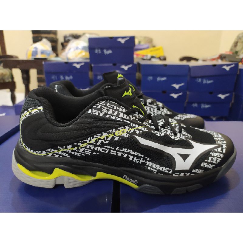 Mizuno WLZ 6 low premium import hitam