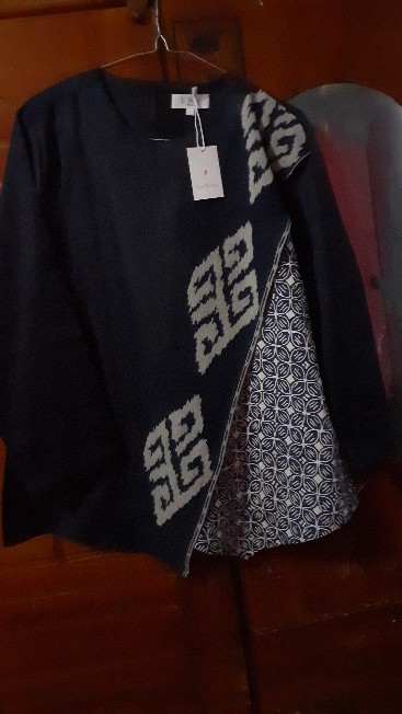 Atasan Batik Susie Black