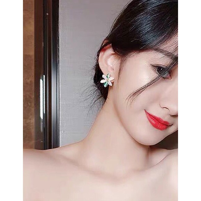 LRC Anting Tusuk Fashion Color Mixing Flower Resin Contrast Alloy Earrings A61829