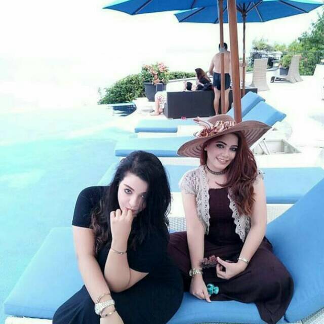 Topi pantai anyam topi bulat