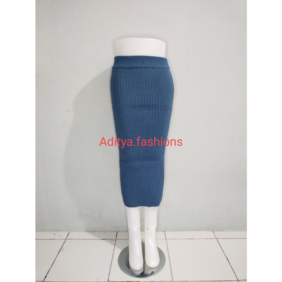 rok span rajut tanggung 75cm premium