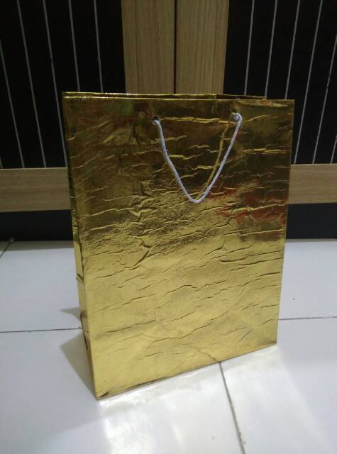 Paperbag metalik 20x25