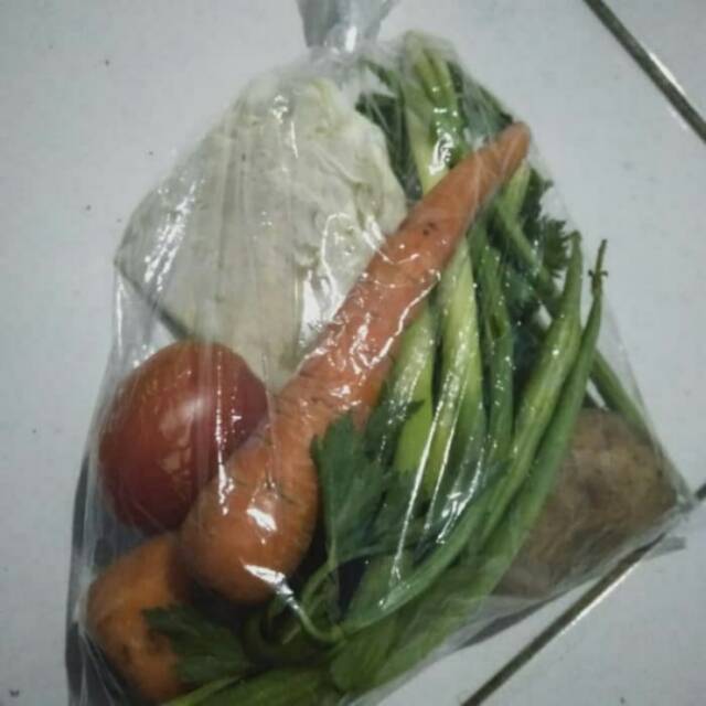 

Sayur sop komplit 1set