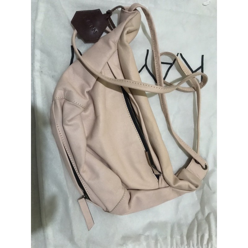 kaynn. baby pink luigy