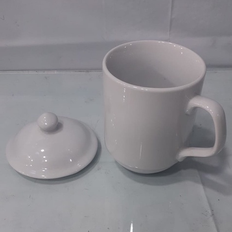 Mug Keramik Putih dengan tutup +- 250-300ml