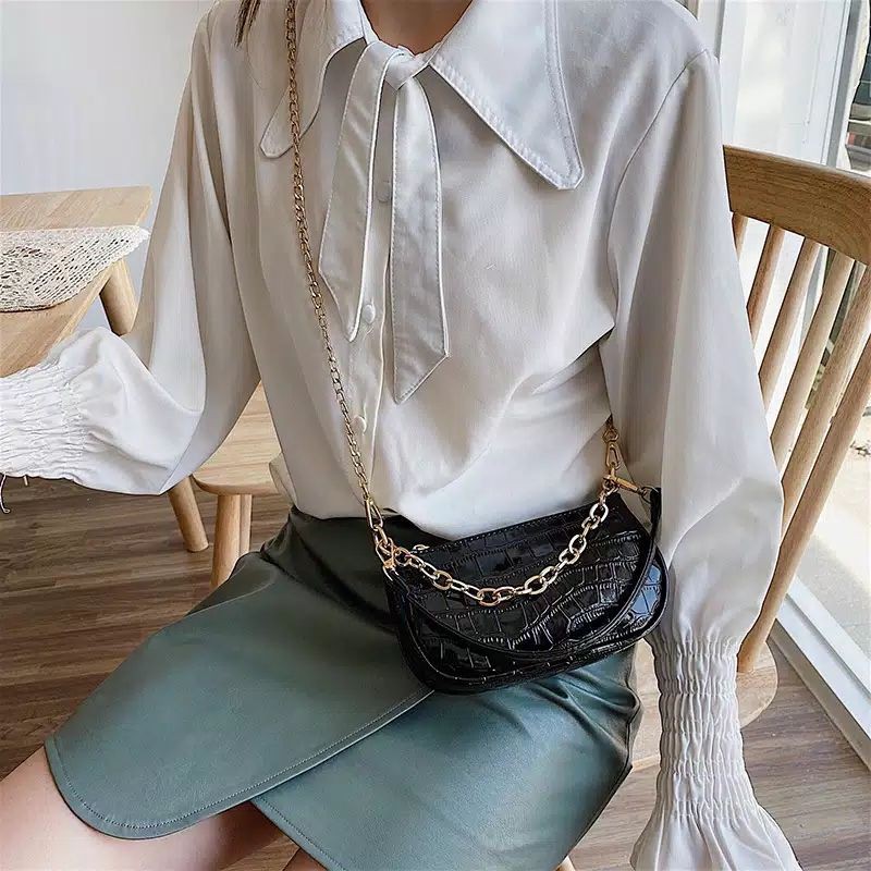 Alligator Bag Double Chain Tas Wanita Double Rantai Tas Slempang Rantai Wanita Sling Bag Rantai Wanita Tas Wanita Model Korea Tas Wanita Tomboy Tas Make Up Wanita Tas Makeup Wanita Tas Simple Wanita Tas Modern Wanita Tas 2001 Tas Anti Air Wanita