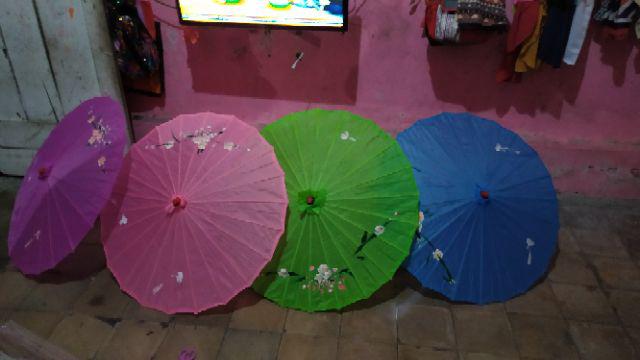 Payung Tari Besar (diameter 84cm)