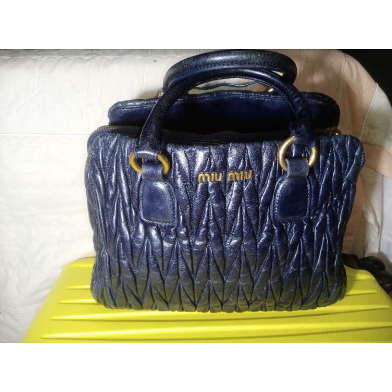 Tas wanita hand bag MIUMIU navy Preloved