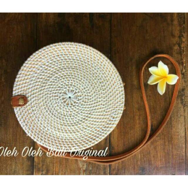 TAS ROTAN ATE BALI WARNA PUTIH