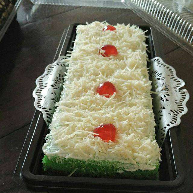 

Bolu kukus coklat pandan