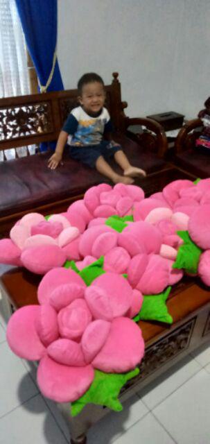 Grosir Bantal Bunga Mawar Murah