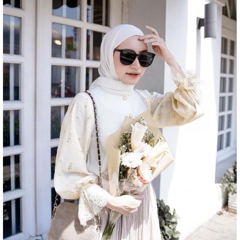 Diane Blouse Vanilla Hijab