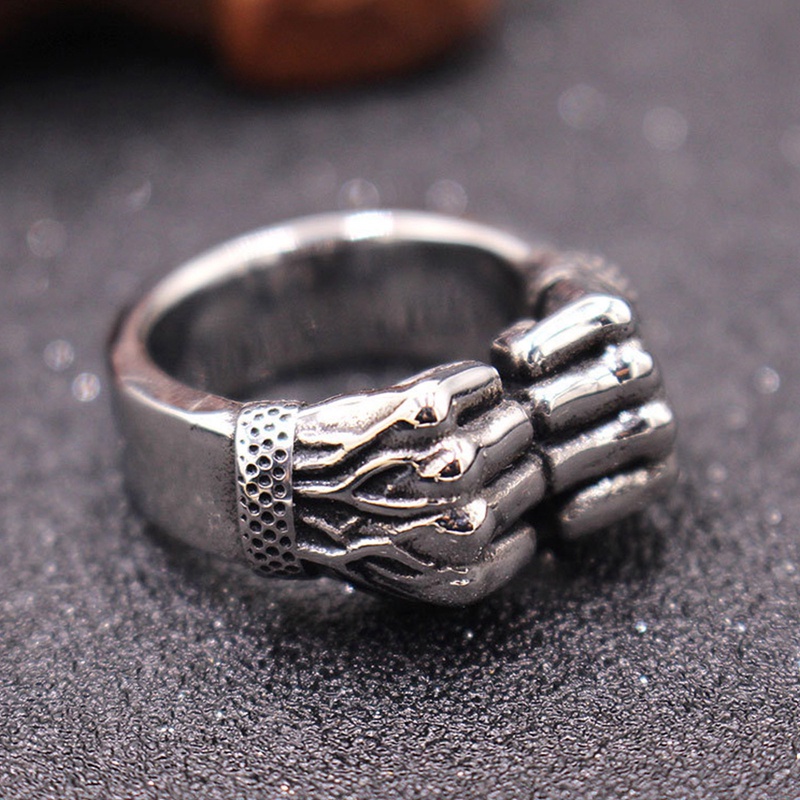 Cincin Desain Kepalan Tangan Ganda Bahan Logam Gaya Punk Rock Kasual Untuk Pria
