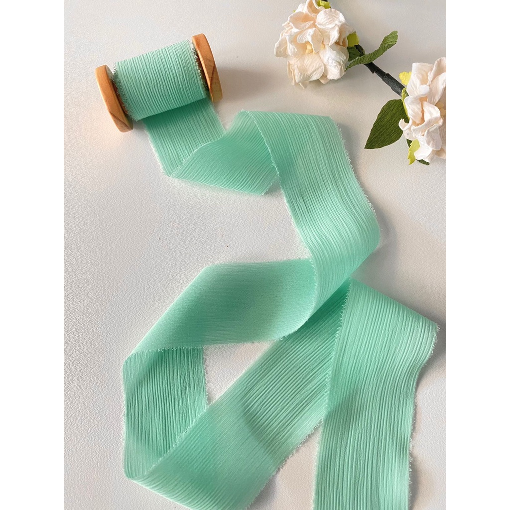 

CRINKLED RIBBON CYAN - wedding ribbon / calligraphy ribbon / vows ribbon / pita buket / buket bunga / styling