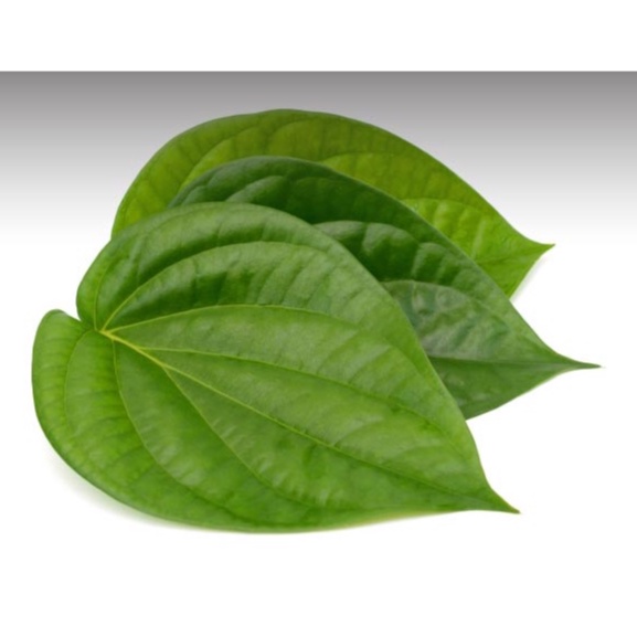 

DAUN SIRIH 1 IKAT - PASAR KEMIRI