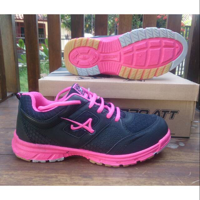 Sepatu Olahraga Wanita Pro Att LGH 458