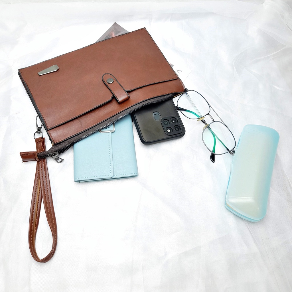 Tas Tangan Pria Clutch Polos Ada Tali Pegangan Wristlet KT106