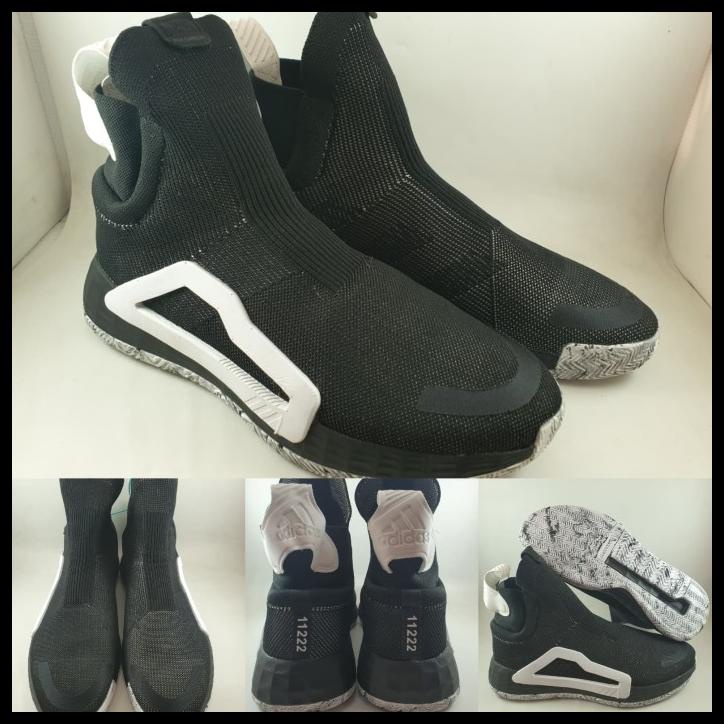 Sepatu Basket Adidas N3Xt L3V3L Laceless Basketball Shoes Black White