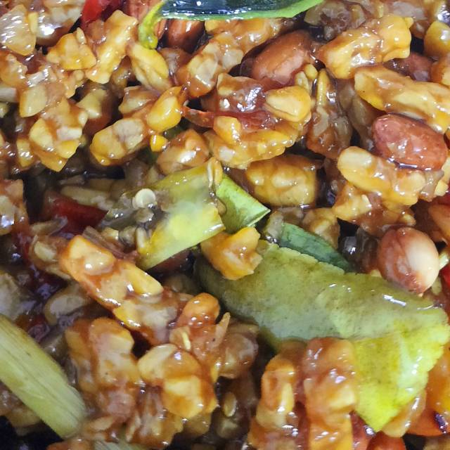 

KERING TEMPE KACANG / OREK TEMPE KERING ENAK MURAH HALAL 300 GRAM