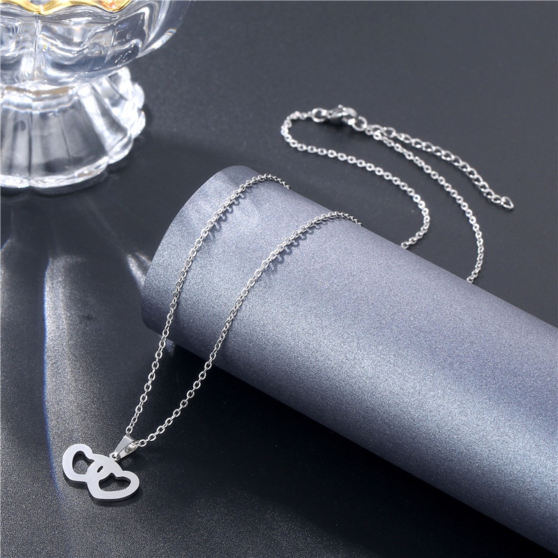 Harajuku dingin gaya Korea hollow jantung kalung stainless steel keren peach jantung klavikula kalun