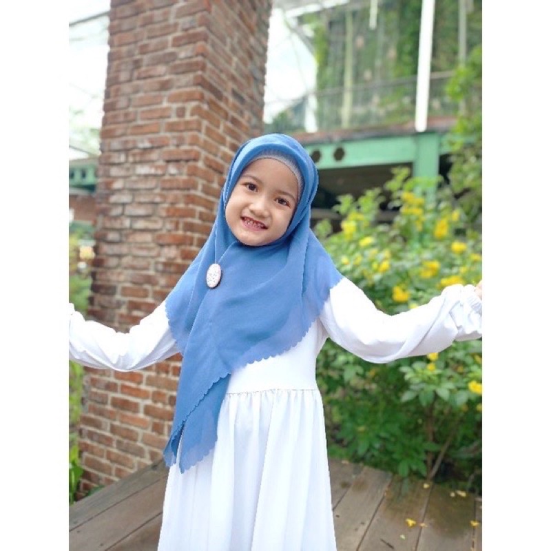 HIJAB SEGIEMPAT KIDS / HIJAB ANAK / BELLASQUARE ANAK / JILBAB ANAK POLOS / KERUDUNG ANAK