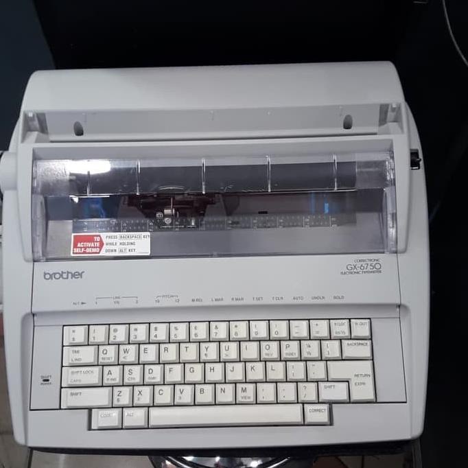 Brother Gx-6750 Mesin Ketik Listrik - Electronic Typewriter Gx6750
