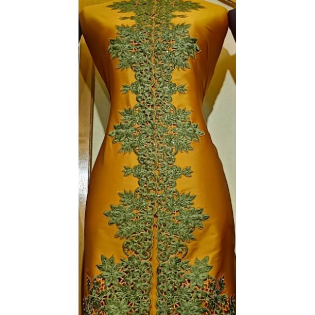 Kebaya pola bordir,bahan taveta orbit,khas indonesia