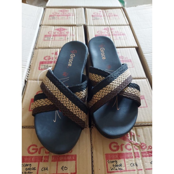 Sandal Grace ( Rajut Silang ) Coklat