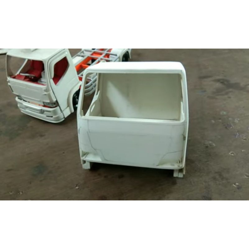 kabin miniatur truk center skala 14