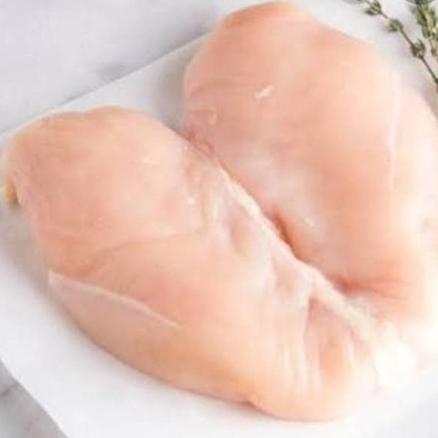 

BONELESS DADA AYAM TANPA KULIT 1KG